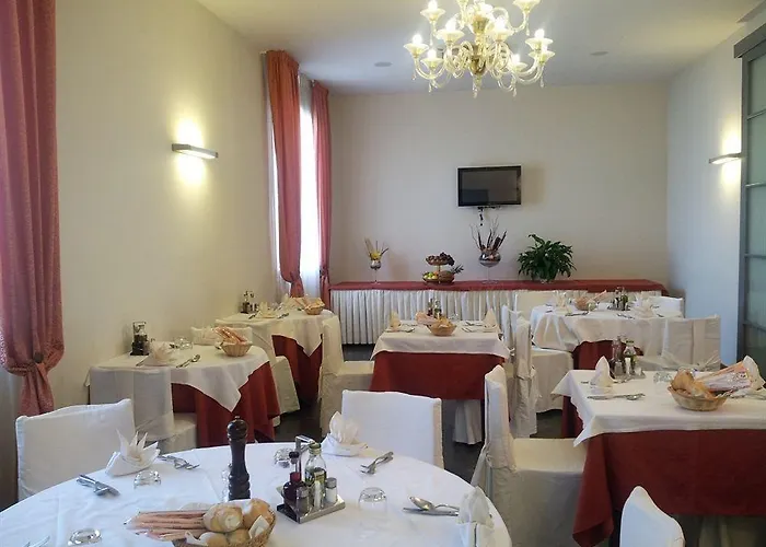 호텔 La Chiesaccia Ristorante 3*